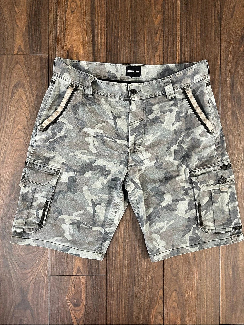 Affliction Men's Camo Cargo Shorts Waist 32